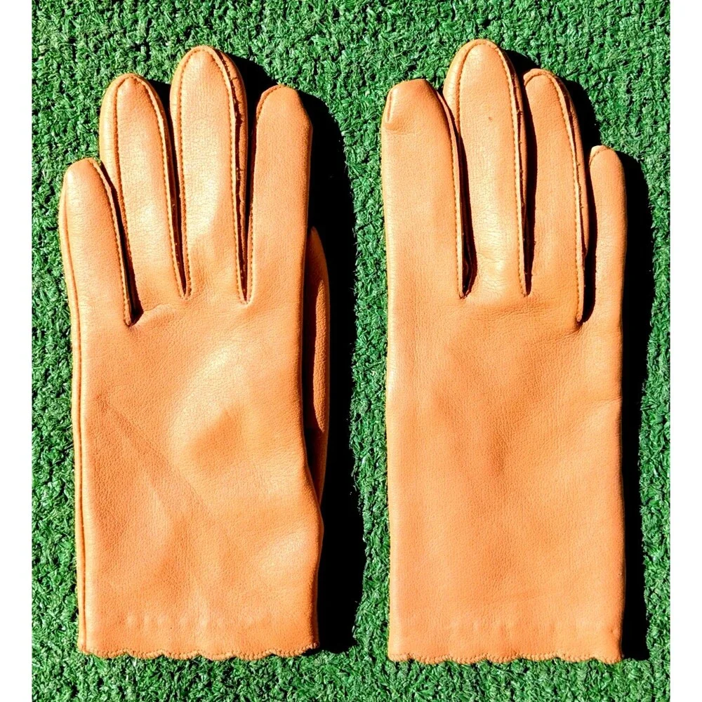 1960's Caramel Brown Vintage PINHOLES Petite Small Faux Leather Gloves Pair GUC